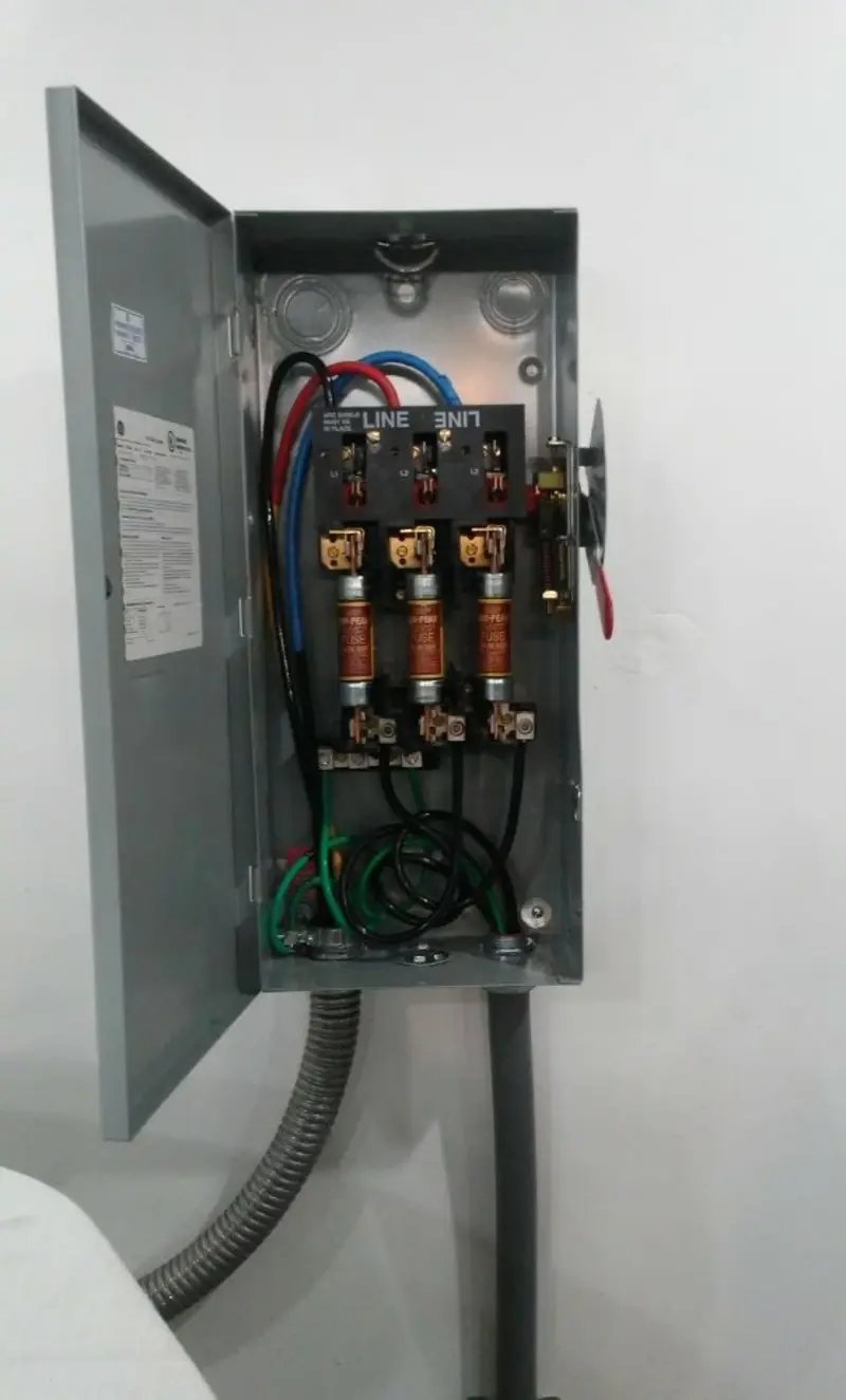 Three-phase disconnect switch installed for Electrical Wiring & Rewiring in La Cresta